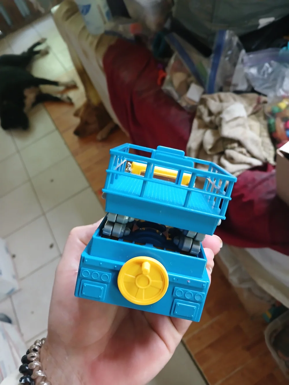 toy is a Driven by Battat Micro Series Scissor Lift Truck.